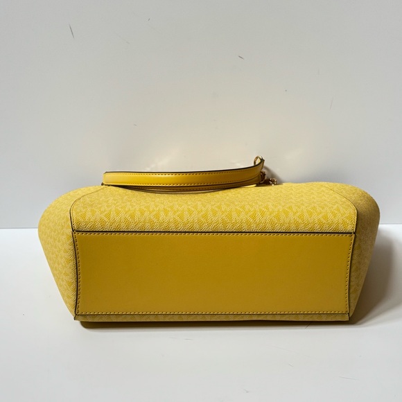 Michael Kors Jet Set Travel Large Shoulder Chain Tote Bag MK Daisy Yellow - Picture 5 of 13